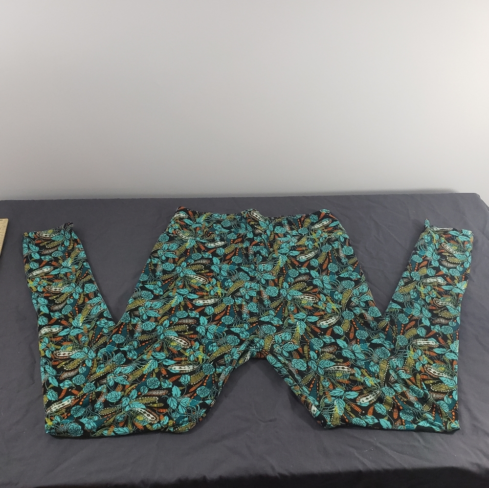 Lularoe tall & curvy leggings